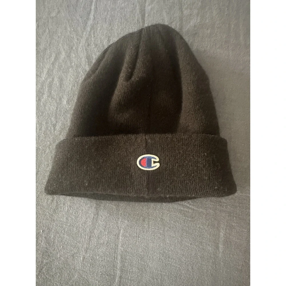 Champion Men's Winter Knitted Beanie Hat Black Embroidered‎ Logo Casual Acrylic
